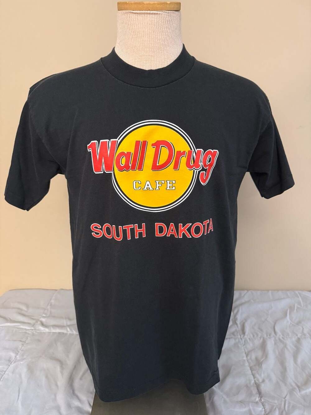 Vintage Wall Drug Cafe South Dakota T-Shirt Large Black